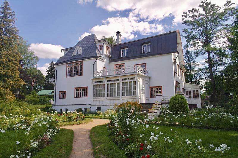 Balance in Your Landscape Design